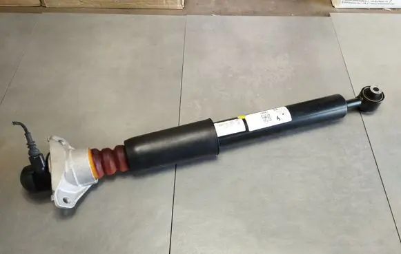 Rear shock absorber/damper