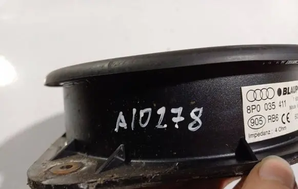 Audi A3 S3 8P Front door speaker 8P0035411