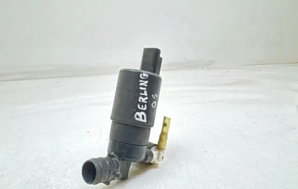 Citroen Berlingo Windscreen/windshield washer pump 8200184555 8200031805 7700430078
