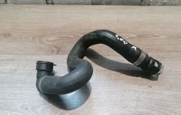 Volvo S40 Engine coolant pipe/hose
