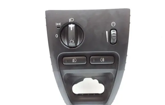 Volvo XC90 Light switch 8685450