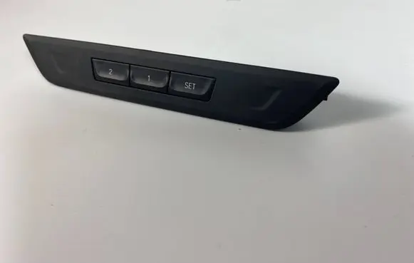 BMW 5 G30 G31 G38 Seat memory switch 6826749
