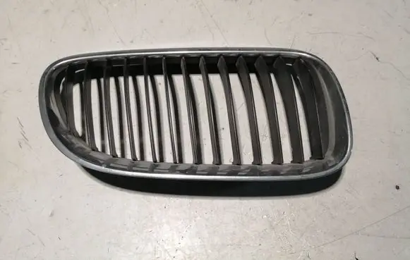 BMW 3 E92 E93 Front bumper upper radiator grill 7254972