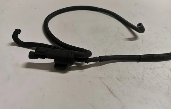 Mercedes-Benz E W212 Turbo solenoid valve 0025401497