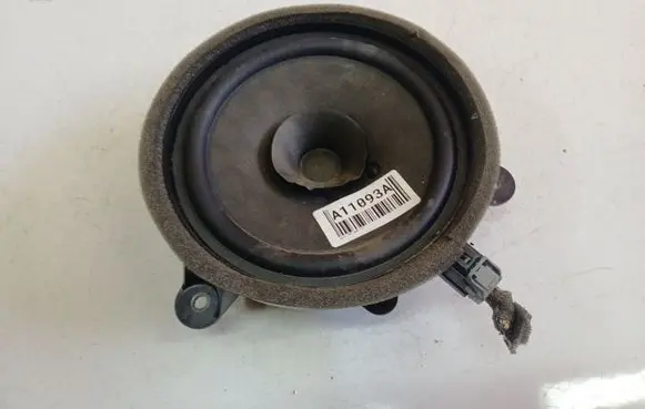 Volvo V50 Front door speaker 