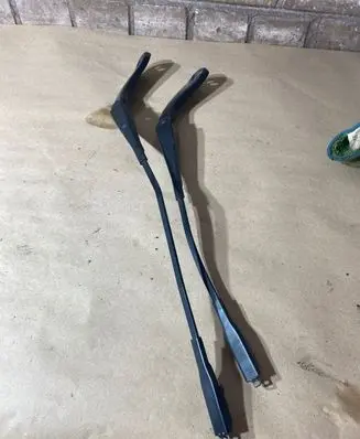 BMW 3 F30 F35 F31 Front wiper blade arm 7260474 7260469