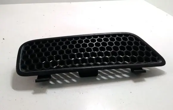 Renault Scenic I Front bumper upper radiator grill 7700428467B