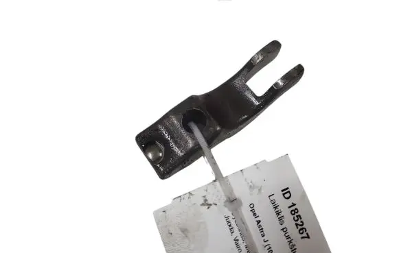 Opel Astra J Fuel Injector clamp holder