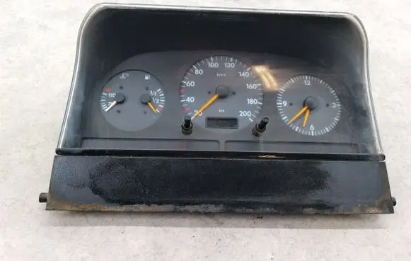 Volkswagen II LT Speedometer (instrument cluster) 2D0919850F