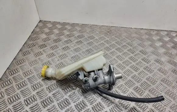Citroen C3 Picasso Master brake cylinder 32069745