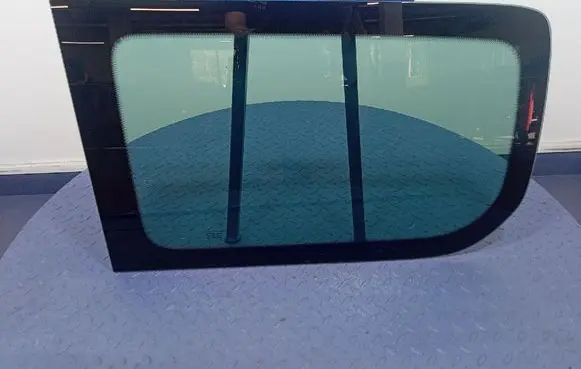 Peugeot Expert Rear side window 