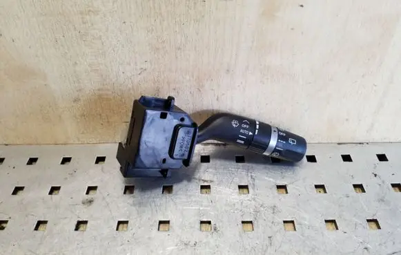 Mazda 3 II Wiper control stalk 17D682