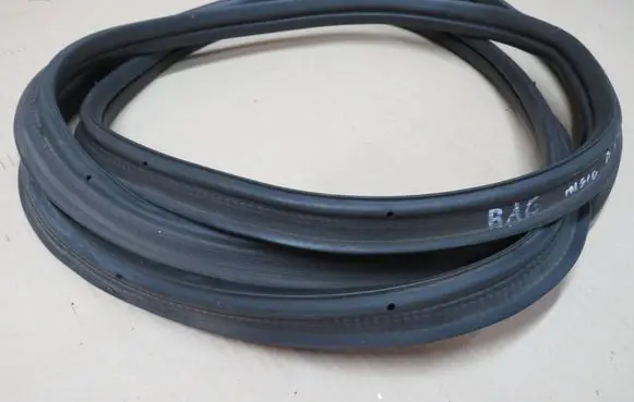 Opel Insignia B Seal rubber (tailgate) 