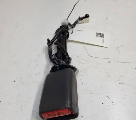 Nissan Leaf I (ZE0) Front seatbelt buckle 623808300B 8684301523