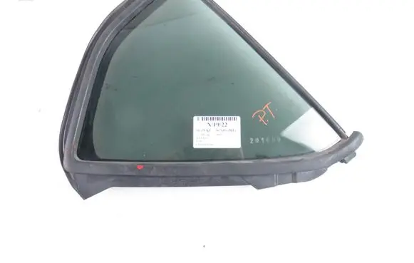 Suzuki Ignis Rear side window 