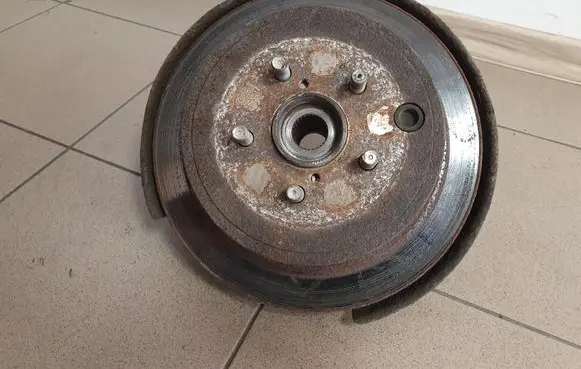 Subaru Forester SH Rear wheel hub