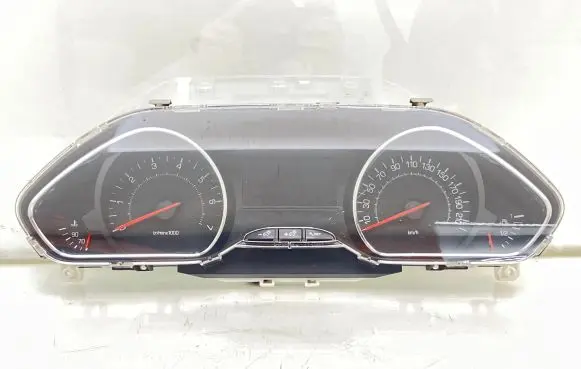Peugeot 208 Speedometer (instrument cluster) 9801904780 E137HWF2 E137WWLL0800