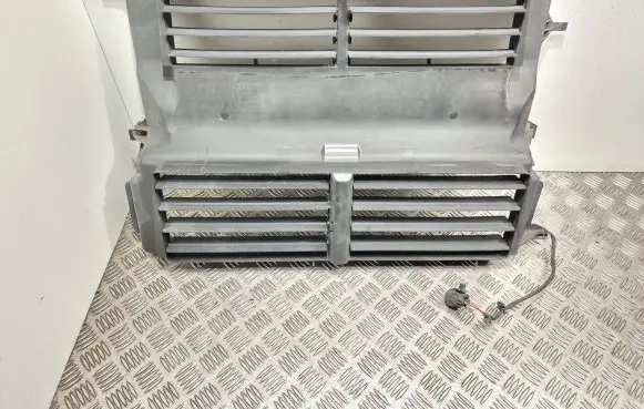 Ford Focus Intercooler air channel guide BM518476AB 6466R420 13130P01041