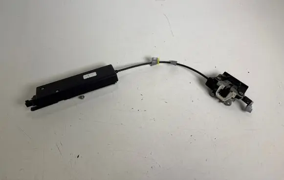 Land Rover Discovery 4 - LR4 Tailgate/trunk/boot lock/catch/latch 3027655