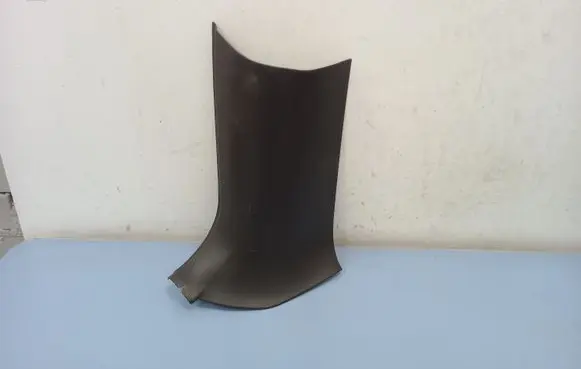 Jeep Grand Cherokee (WJ) (C) pillar trim FA74TRM MM9953