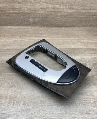 Mercedes-Benz E W211 Gear shifter surround trim plastic 2118216958 A2115420426
