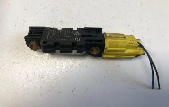 Audi A4 S4 B7 8E 8H Airbag deployment crash/impact sensor 8E0959643B