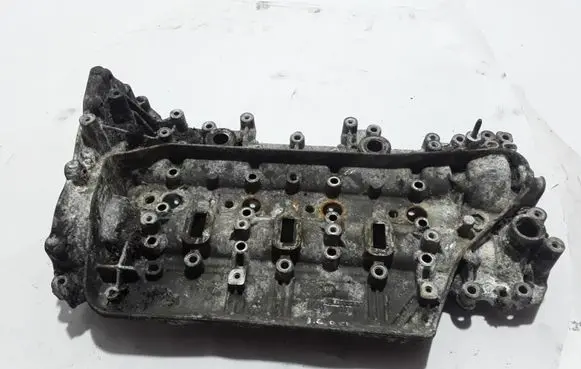 Renault Trafic II (X83) Rocker cam cover 130C05277R