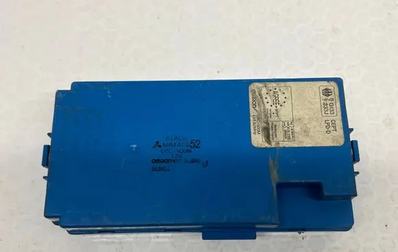 Mitsubishi Pajero Fuse module MR445952