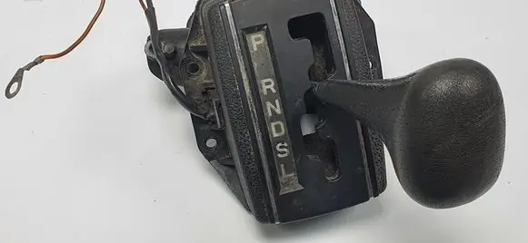 Mercedes-Benz COMPAKT W115 Gear selector/shifter in gearbox 1152671905