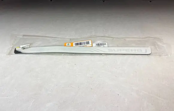 Skoda Superb B8 (3V) Front sill trim cover 3V0853813