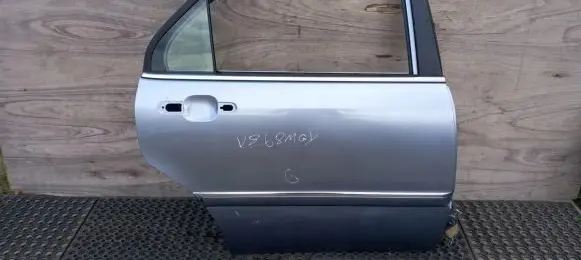 Honda Legend III KA9 Rear door