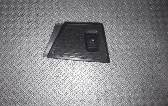 Skoda Octavia Mk1 (1U) Electric window control switch