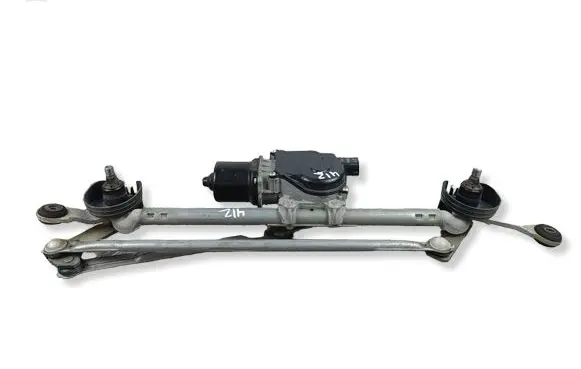 Mitsubishi Outlander IV Front wiper linkage and motor 