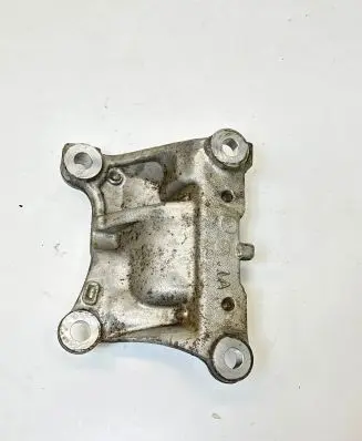 Honda Civic IX Engine mounting bracket