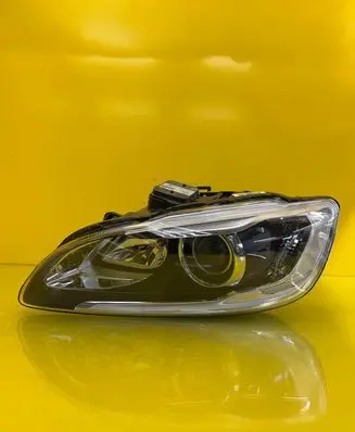 Volvo V60 Headlight/headlamp 31420261