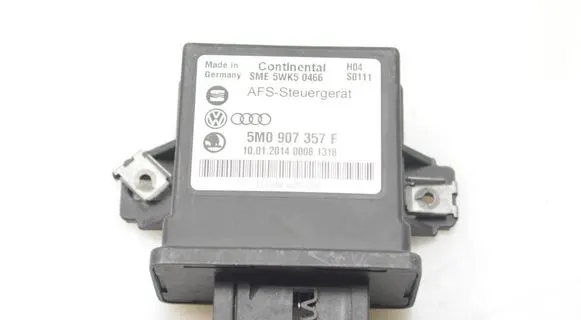 Volkswagen PASSAT B7 Light module LCM 5M0907357F