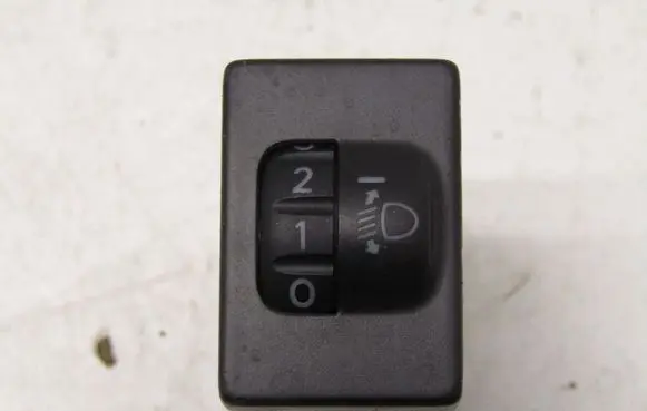 Suzuki Ignis Headlight level height control switch 