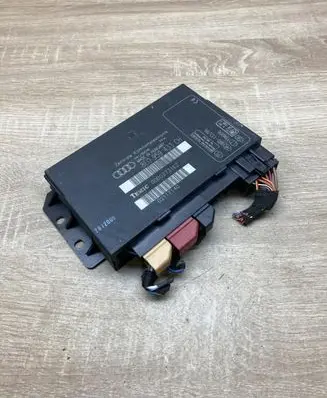 Audi A4 S4 B7 8E 8H Comfort/convenience module 8E0959433CH 2731E2