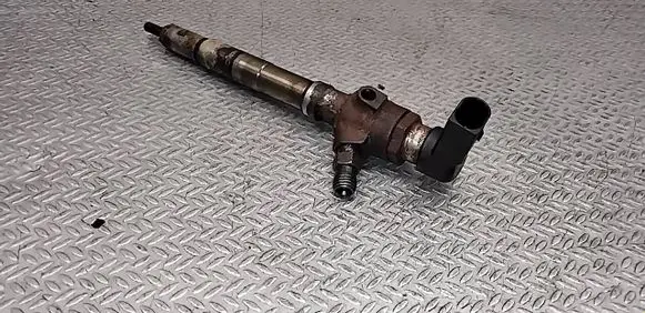 Skoda Octavia Mk2 (1Z) Fuel injector 03L130277B