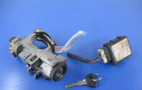 Mazda 323 Ignition lock