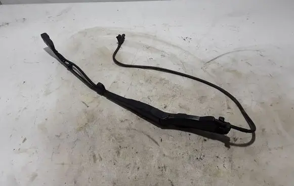 Volvo XC40 Front wiper blade arm 31457316