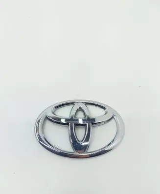 Toyota Corolla E160 E170 Manufacturer badge logo/emblem 90975W2007