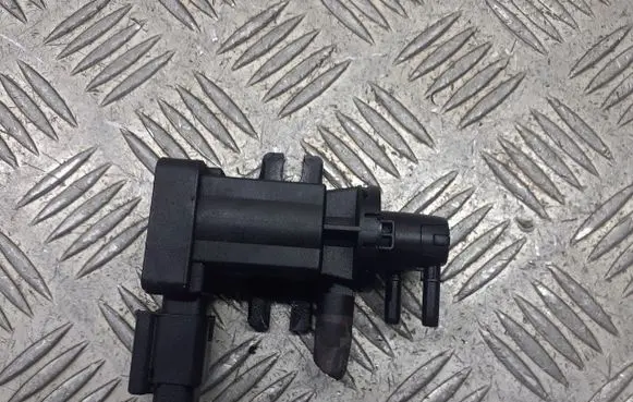 Citroen C4 I Picasso Valve vacuum 9652570180