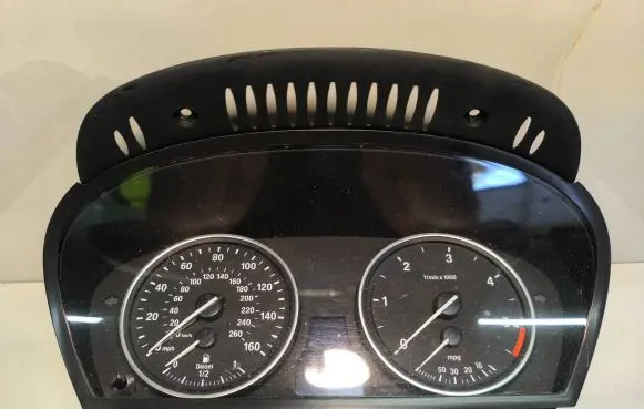 BMW X5 E70 Speedometer (instrument cluster) 98045271 62119170272 A2C53299550