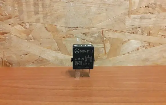 Mercedes-Benz A W168 Other relay 0025421119 2116