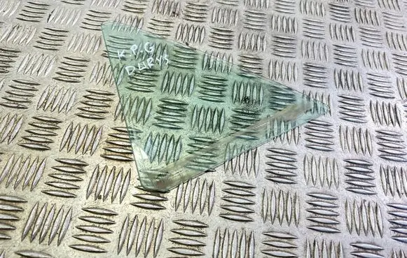 Hyundai i20 (GB IB) Rear vent window glass 43R00097