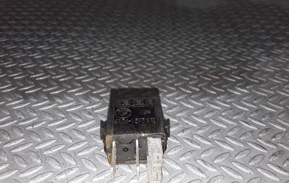 BMW 5 E34 Other relay 61361393412