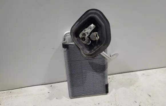 Mercedes-Benz E W238 Heater blower radiator T29754B