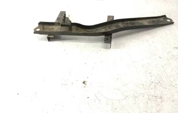 Toyota Avensis T250 Battery bracket 