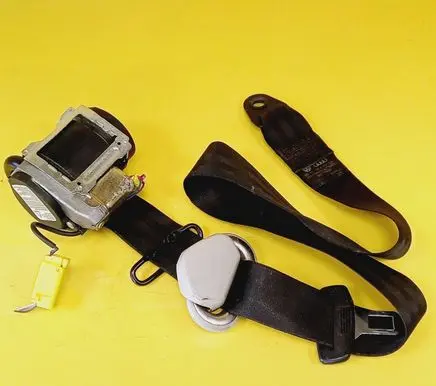 Volkswagen Fox Front seatbelt 5Z0857705A